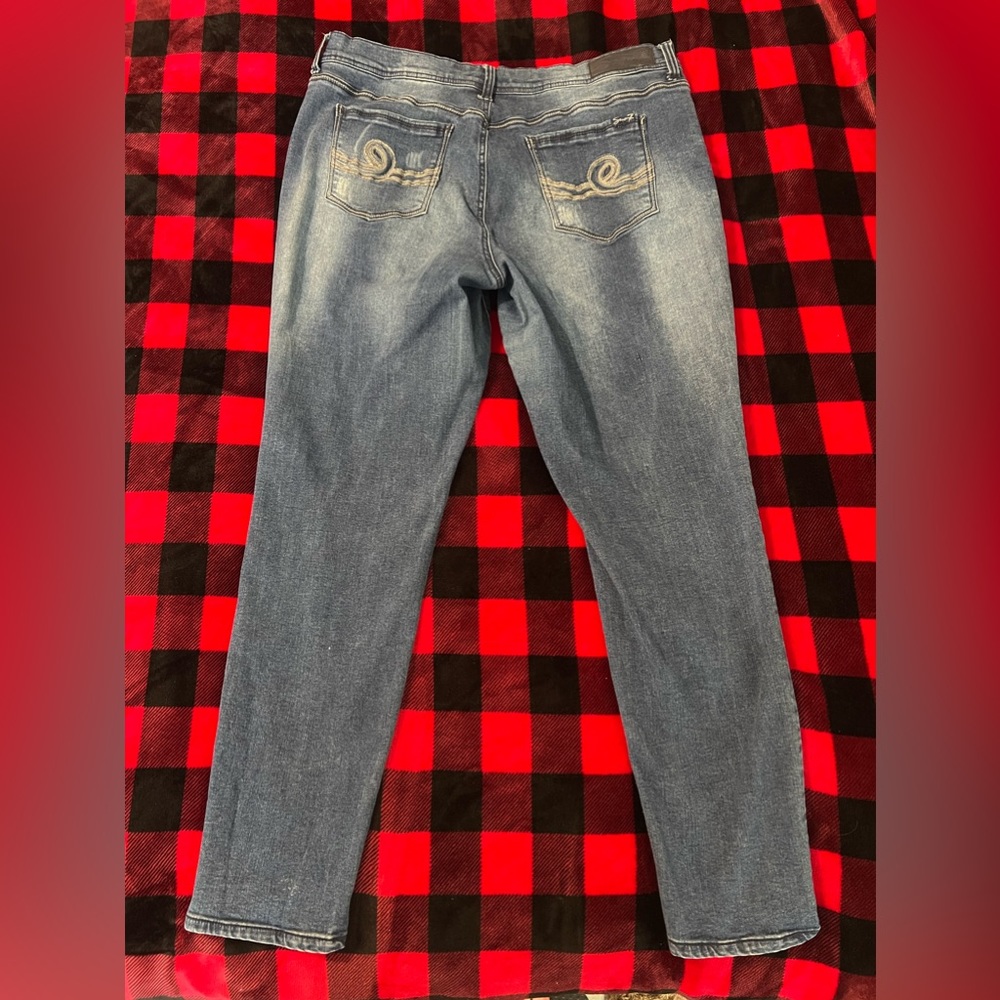 Seven7 Skinny Jeans